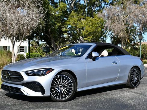 Used 2024 Mercedes-Benz CLE 450 4MATIC Cabriolet image 26