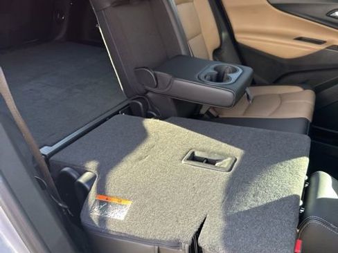 Used 2022 Chevrolet Equinox Premier AWD/4WD image 51