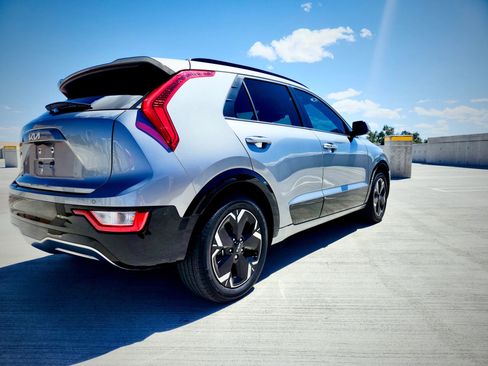 Used 2023 Kia Niro Wind image 16