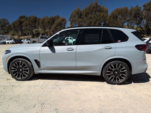 New 2026 BMW X5 M60i image 5