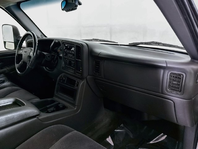 Used 2007 GMC Sierra 2500 SLE w/ Heavy-Duty Power Package RWD image 27