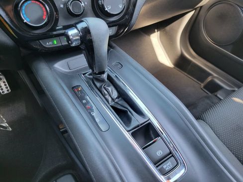Used 2020 Honda HR-V Sport image 13