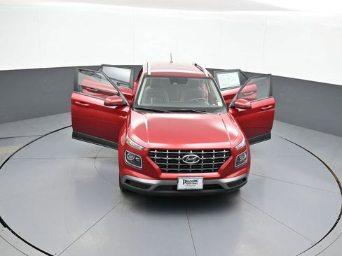 Certified 2023 Hyundai Venue Limited w/ Cargo Package FWD image 44