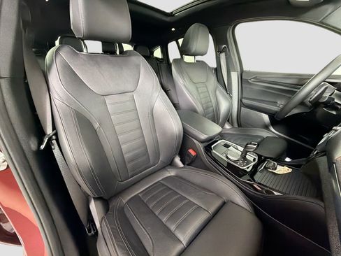 Certified 2022 BMW X4 xDrive30i w/ M Sport Package 2 image 28