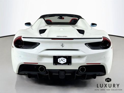 Used 2018 Ferrari 488 Spider RWD image 7