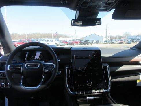 New 2026 GMC Yukon Denali w/ Sun & Power Step Package image 16