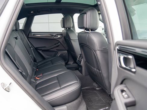 New 2026 Porsche Macan image 26