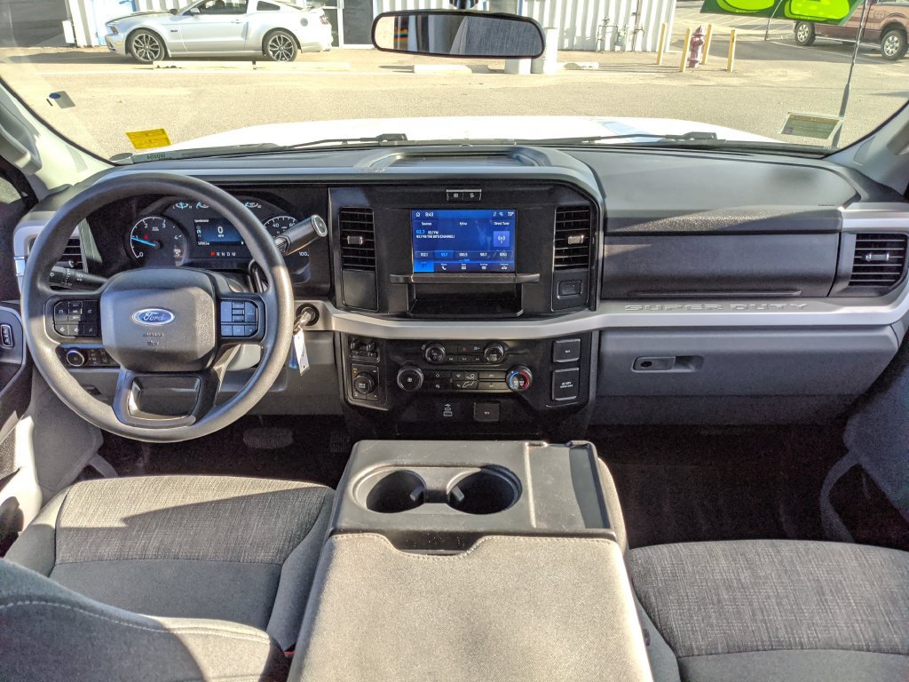 Certified 2025 Ford F250 XLT w/ FX4 Off-Road Package AWD/4WD image 6