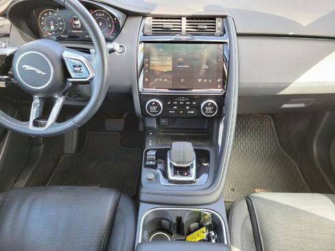 Used 2021 Jaguar E-PACE SE image 20