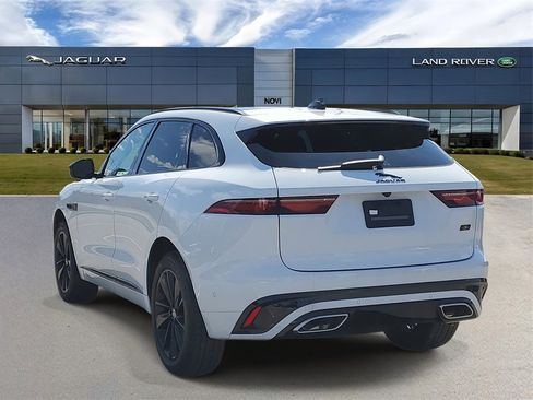 New 2026 Jaguar F-PACE R-Dynamic S image 2