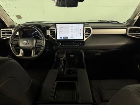 Used 2024 Toyota Tundra Limited image 26