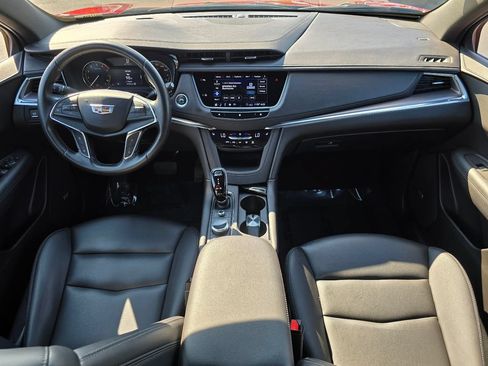 Certified 2020 Cadillac XT5 Luxury w/ LPO, Floor Liner Package AWD/4WD image 37