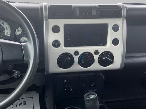 Used 2010 Toyota FJ Cruiser 2WD w/ TRD Sport Pkg image 6