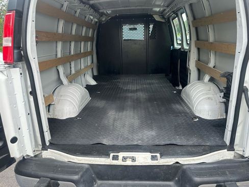 Used 2024 Chevrolet Express 2500 w/ Driver Convenience Package RWD image 10