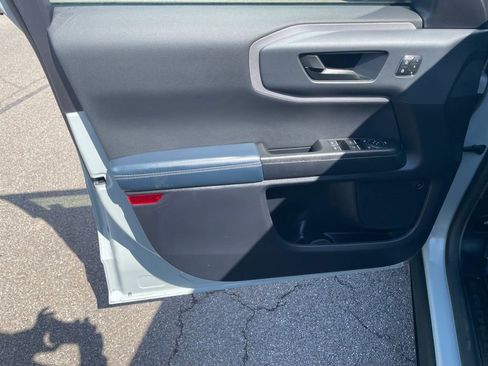 Used 2024 Ford Bronco Sport Outer Banks w/ Tech Package image 12