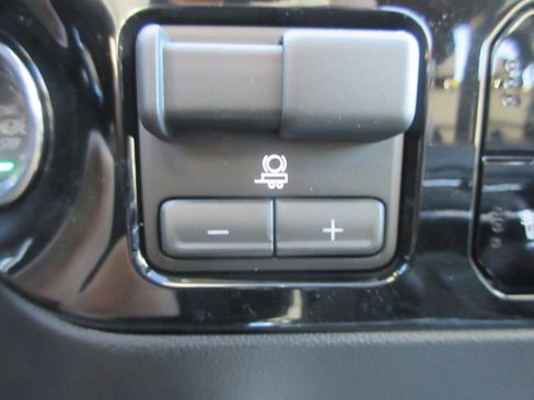 New 2026 GMC Sierra 1500 Elevation w/ Elevation Premium Package AWD/4WD image 22
