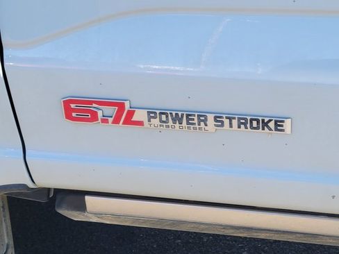 Certified 2025 Ford F350 Lariat w/ Lariat Ultimate Package image 13