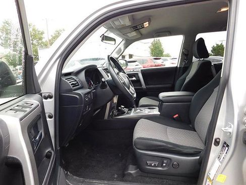 Used 2016 Toyota 4Runner SR5 image 13