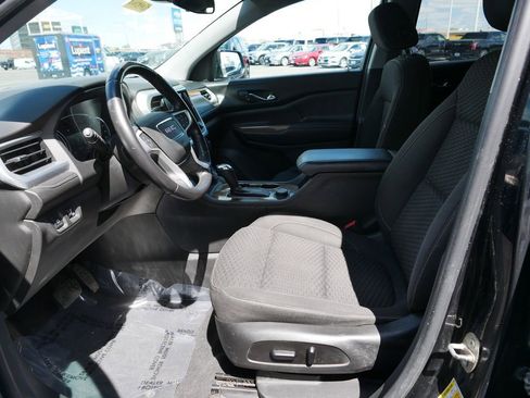 Used 2017 GMC Acadia SLE w/ LPO, Floor Liner Package AWD/4WD image 16