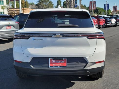 New 2026 Chevrolet Equinox EV LT image 19