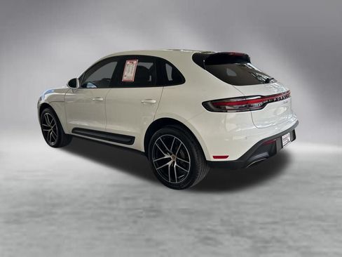 Used 2022 Porsche Macan AWD/4WD image 4