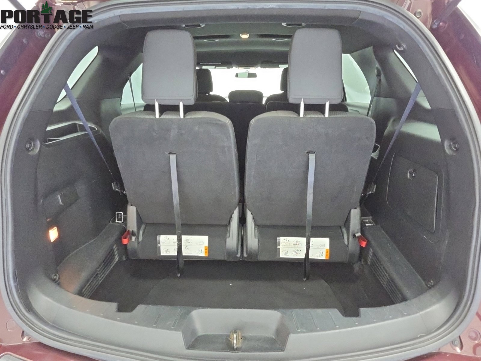 Used 2018 Ford Explorer XLT AWD/4WD image 32