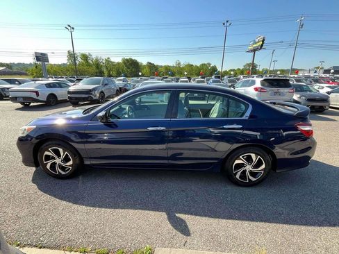 Used 2016 Honda Accord LX image 30