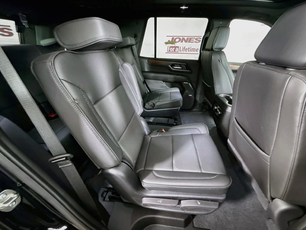 Used 2026 GMC Yukon Denali w/ Sun & Power Step Package AWD/4WD image 34