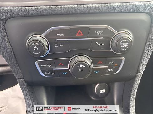Used 2023 Dodge Charger SXT image 15