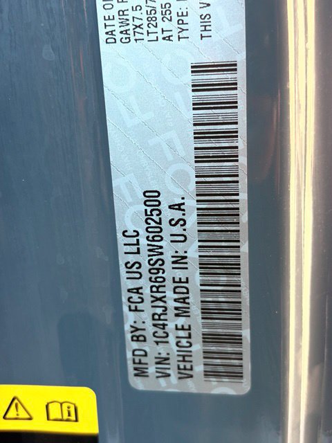 Used 2025 Jeep Wrangler Unlimited Rubicon 4xe AWD/4WD image 22