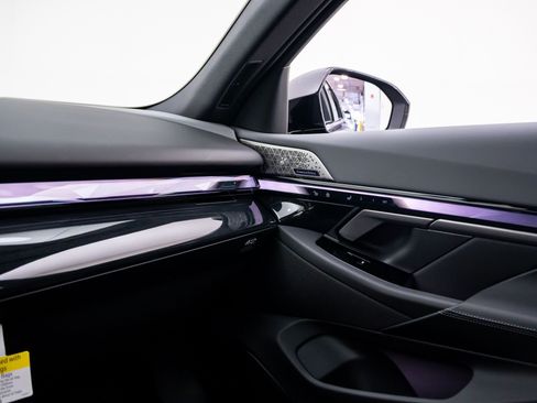 New 2027 BMW 550e xDrive AWD/4WD image 31