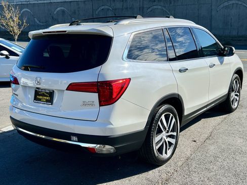 Used 2017 Honda Pilot Elite image 6
