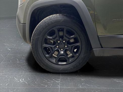 Used 2019 Jeep Cherokee Trailhawk image 35