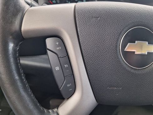 Used 2010 Chevrolet Silverado 2500 LT w/ Interior Plus Package AWD/4WD image 16