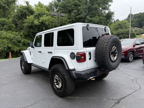 Used 2025 Jeep Wrangler Unlimited Rubicon 392 AWD/4WD image 4