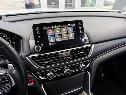 Used 2021 Honda Accord Touring image 46