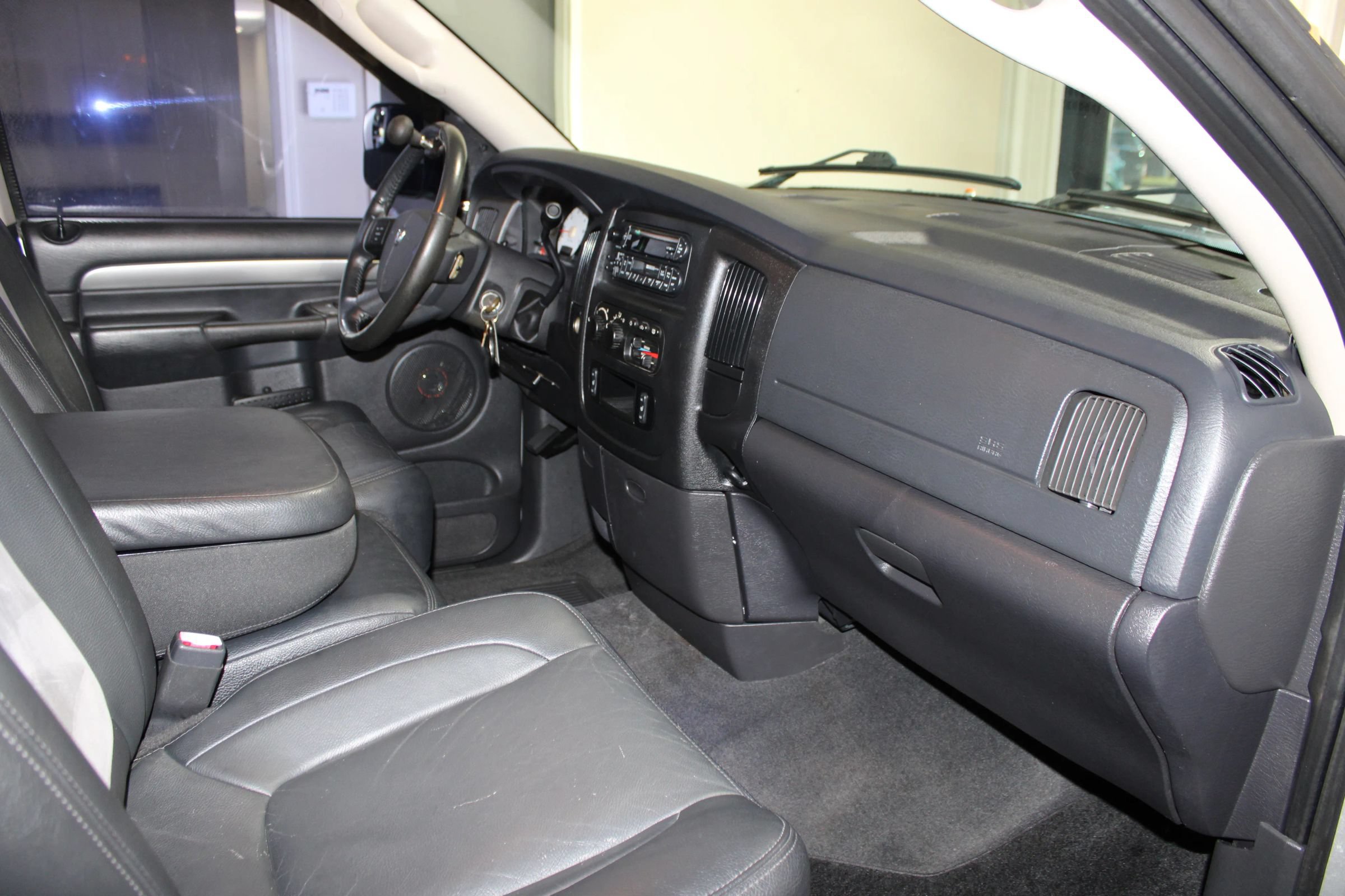 Used 2005 Dodge Ram 2500 Truck SLT RWD image 27