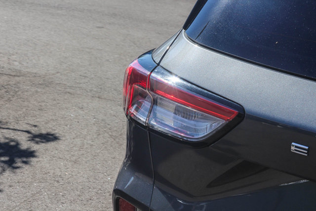 Used 2021 Ford Escape SE w/ SE Sport Appearance Package FWD image 8