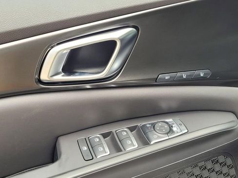 New 2026 Kia Carnival SX FWD image 11