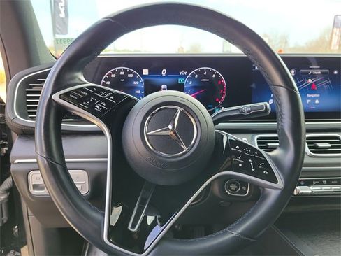 Used 2024 Mercedes-Benz GLS 450 4MATIC image 22