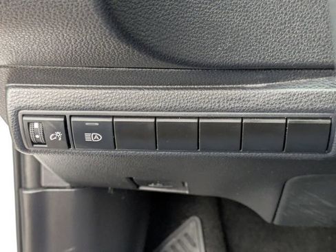 Used 2024 Toyota Corolla LE image 22