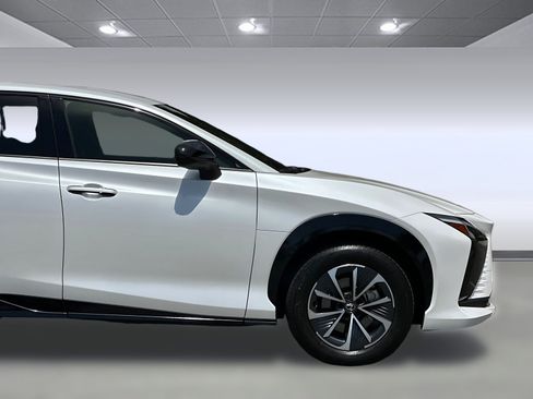 Certified 2025 Lexus RZ 450e AWD/4WD image 36