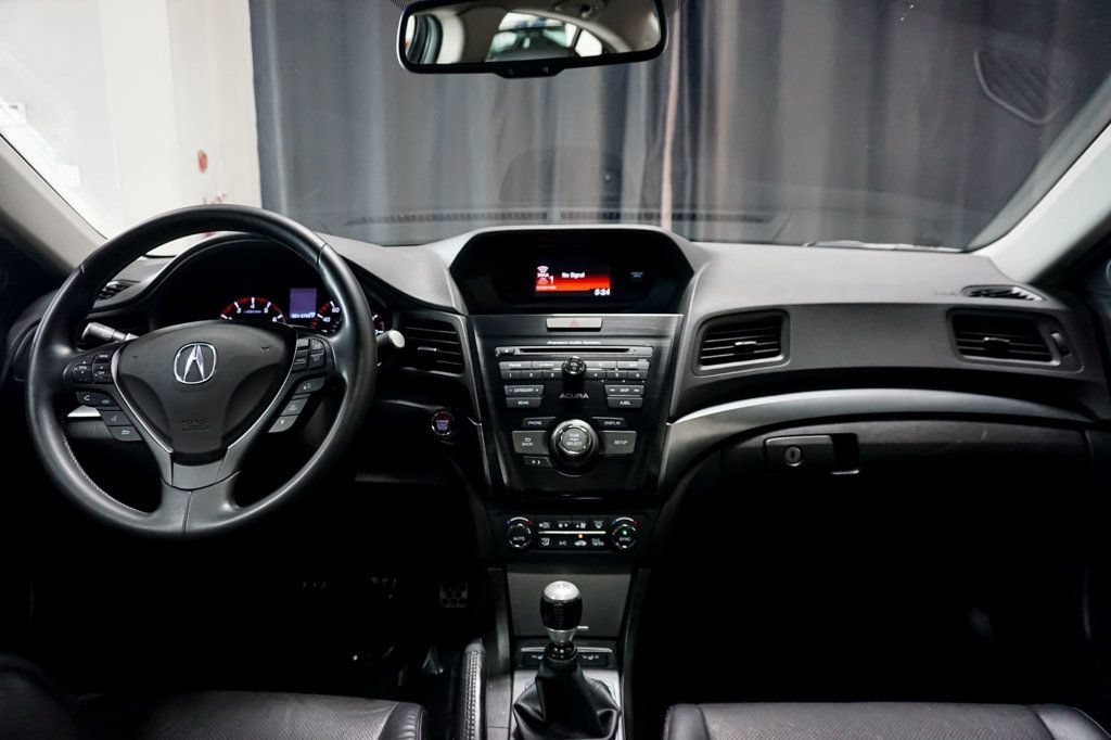 Used 2014 Acura ILX w/ Premium Package FWD image 22