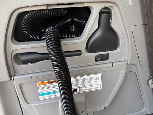 Used 2016 Honda Odyssey Touring image 42