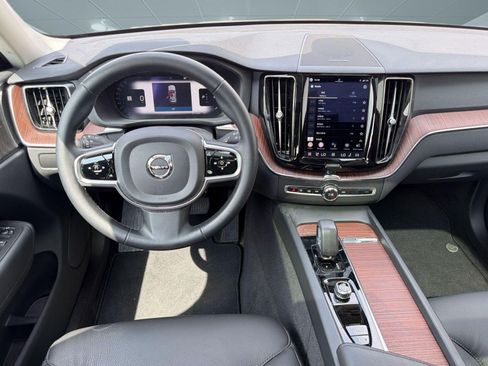 Certified 2023 Volvo XC60 B5 Plus w/ Climate Package AWD/4WD image 25