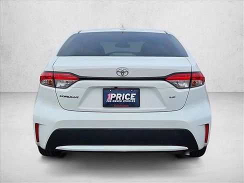 Used 2020 Toyota Corolla LE image 7