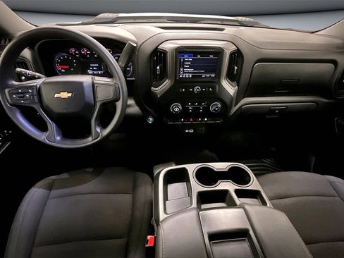 Used 2024 Chevrolet Silverado 2500 Custom image 8