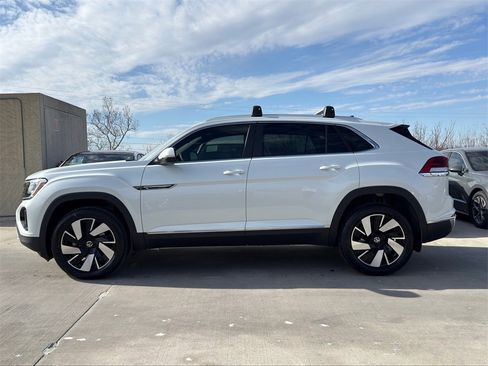 New 2026 Volkswagen Atlas Cross Sport SEL image 7