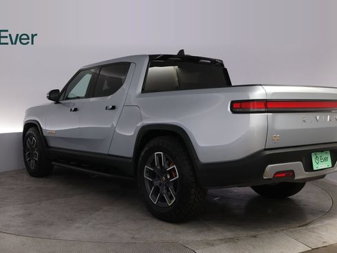 Used 2023 Rivian R1T Adventure AWD/4WD image 17