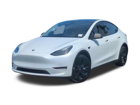 Used 2023 Tesla Model Y Long Range AWD/4WD image 1